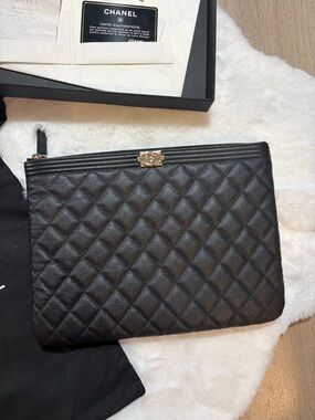 Chanel Caviar Quilted Pouch / Clutch Black GHW Full Set